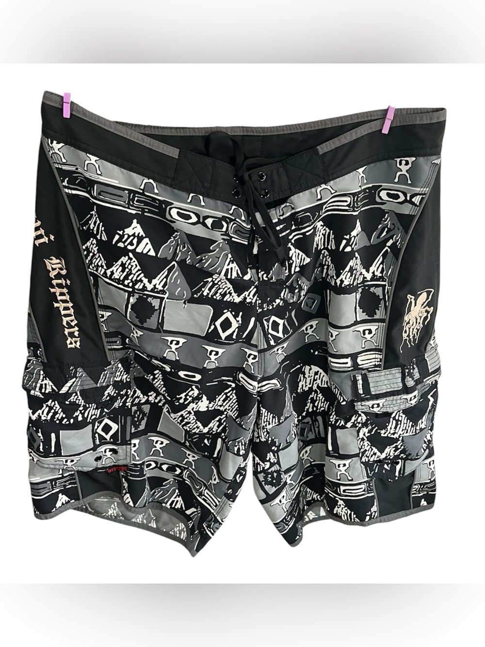 Maui Rippers Tribal Instinct Black and White Boardshorts Size 38 Surf Beach